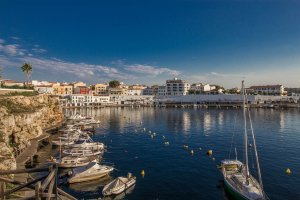 Puerto de Cales Fonts en Villacarlos no-movil