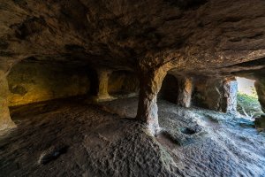 Habitáculo de las cuevas funerarias no-movil