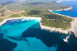 Son Saura y la costa sur de Menorca. no-movil