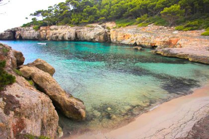 Cala Fustam