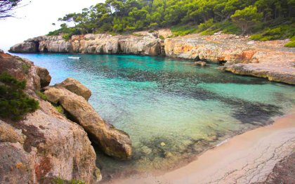 Cala Fustam